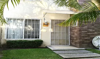 Foto de inmueble en Tulipanes #280, Col. Francisco Villa C.P. 62790, Xochitepec