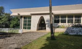 Foto de inmueble en Tepoztlan Morelos, Col. Huilotepec C.P. 62525, Tepoztlán