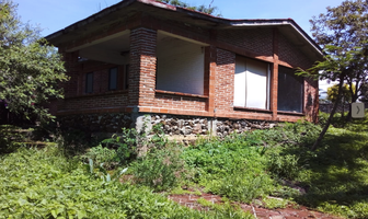 Foto de inmueble en Emperadores, Col. Jardines de Tlayacapan C.P. 62544, Tlayacapan
