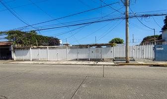Foto de inmueble en av paseo del conquistador, Col. Lomas de Cortes C.P. 62240, Cuernavaca