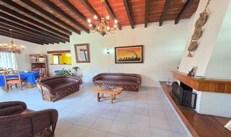 Foto de inmueble en Casa Venta  UN Nivel Alberca  AV.  Domingo Diez, Col. Lomas de La Selva C.P. 62270, Cuernavaca