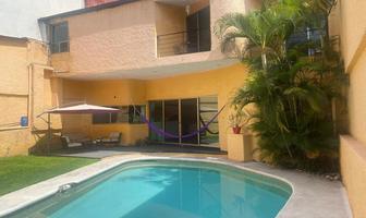 Foto de inmueble en Lomas de Miraval, Col. Lomas de Miraval C.P. 62270, Cuernavaca
