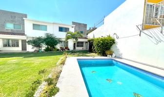 Foto de inmueble en Av Morelos Sur 100 Chipitlan, Col. Mina Cinco C.P. 62070, Cuernavaca