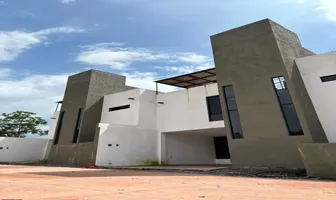 Foto de inmueble en Sin nombre de calle, Col. Oaxtepec Centro C.P. 62738, Yautepec