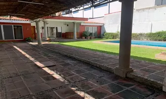 Foto de inmueble en Av. Palmira #S/N, Col. Palmira Tinguindin C.P. 62490, Cuernavaca