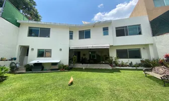 Foto de inmueble en av Palmira #136, Col. Palmira Tinguindin C.P. 62490, Cuernavaca