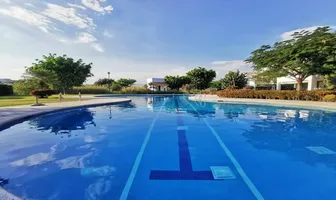 Foto de inmueble en Paseo de las Palmas #1, Col. Paraíso Country Club C.P. 62766, Emiliano Zapata