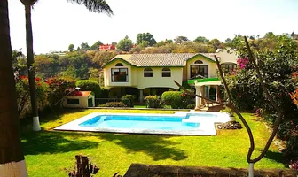 Foto de inmueble en Pirul #302, Col. Rancho Cortes C.P. 62120, Cuernavaca