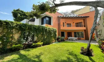 Foto de inmueble en Calzada de los reyes #472, Col. Real de Tetela C.P. 62130, Cuernavaca
