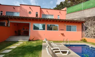 Foto de inmueble en Sin nombre de calle, Col. Santa María Ahuacatitlán C.P. 62100, Cuernavaca