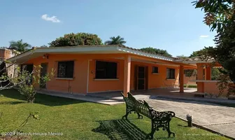 Foto de inmueble en Calle paseo jacarandas #1, Col. Ticuman C.P. 62773, Tlaltizapán de Zapata