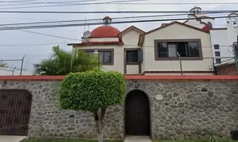 Foto de inmueble en PASEOS DE BURGOS #114, Col. Valparaíso C.P. 62585, Temixco
