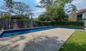 Foto de inmueble en Av Paseo del Conquistador No.104, Lomas de Cortes, 62240 Cuernavaca, Mor., Col. Versalles C.P. 62240, Cuernavaca
