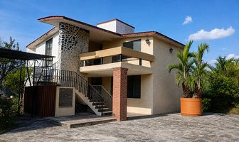 Foto de inmueble en Cuernavaca - Cuautla, Col. Vicente Guerrero C.P. 62748, Cuautla
