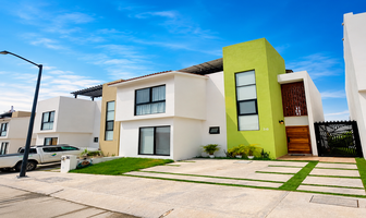 Foto de inmueble en Av. Estaciones, Col. Bucerías Centro C.P. 63732, Bahía de Banderas