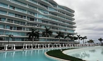 Foto de inmueble en Av Paseo Cocoteros, Col. Bucerías Centro C.P. 63732, Bahía de Banderas