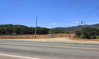 Foto de inmueble en Carretera Tepic puerto vallarta, Col. Las Varas Centro C.P. 63715, Compostela