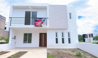 Foto de inmueble en Casa Boulevard Colinas del  Valle, Col. Molinos del Rey C.P. 63173, Tepic