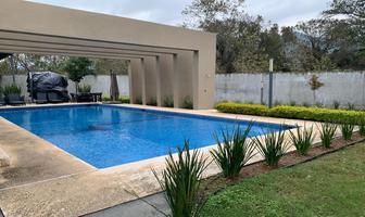 Foto de inmueble en , Col. Amorada Privada Residencial C.P. 67300, Santiago