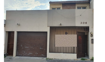 Foto de inmueble en Avenida Azteca, Col. Azteca C.P. 67150, Guadalupe