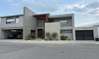 Foto de inmueble en Venta Casa de 750 m2 en Fracc. Vistancia 2° - Carretera Nacional Monterrey - 5 Recámaras | Jacuzzi, Col. Balcones de Las Mitras 2 Sector C.P. 64117, Monterrey