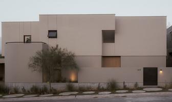 Foto de inmueble en Abeto, Col. Bosques de las Misiones Sector Encino C.P. 67302, Santiago