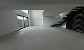 Foto de inmueble en , Col. Bosques de las Misiones Sector Encino C.P. 67302, Santiago