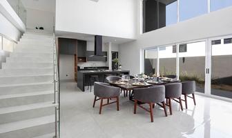 Foto de inmueble en , Col. Bosques de las Misiones Sector Encino C.P. 67302, Santiago