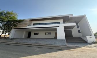Foto de inmueble en calle se, Col. Bosques de las Misiones Sector Encino C.P. 67302, Santiago