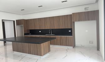 Foto de inmueble en loreto, Col. Bosques de las Misiones Sector Encino C.P. 67302, Santiago