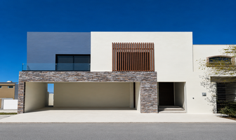 Foto de inmueble en Avenida Linces, Col. Cumbres Mediterráneo C.P. 64619, Monterrey