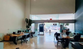 Foto de inmueble en CALZADA DEL VALLE, Col. Del Valle C.P. 66220, San Pedro Garza García