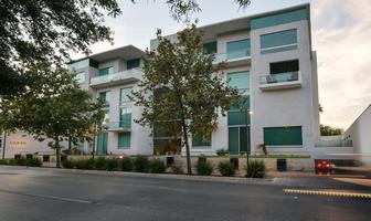 Foto de inmueble en Calzada del Valle Pte, Col. Del Valle C.P. 66220, San Pedro Garza García