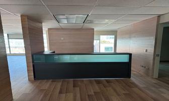Foto de inmueble en Calzada del Valle, Col. Del Valle C.P. 66220, San Pedro Garza García