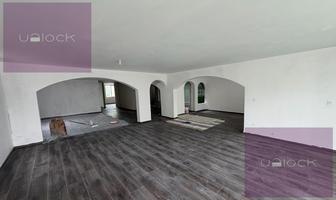 Foto de inmueble en Local en Renta San Pedro Garza Garcia, Col. Del Valle C.P. 66220, San Pedro Garza García