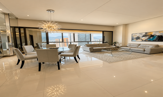 Foto de inmueble en Av Lázaro Cárdenas, Col. Del Valle Oriente C.P. 66260, San Pedro Garza García