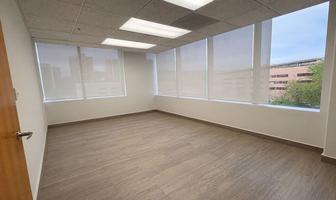 Foto de inmueble en Av. María Izquierdo 109, 66260 San Pedro Garza García, N.L., Col. Del Valle Oriente C.P. 66260, San Pedro Garza García