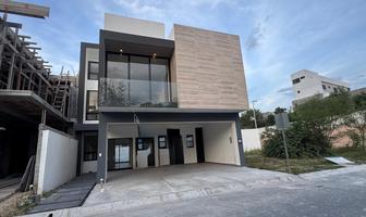 Foto de inmueble en Casa en Venta en Pedregal del Huajuco, El Barrial, Santiago, Carretera Nacional, Col. El Barrial C.P. 67740, Linares