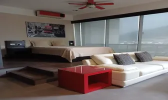 Foto de inmueble en Av. Francisco Villa #123, Col. El Paraíso C.P. 66353, Santa Catarina