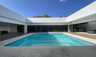 Foto de inmueble en La Estancia, Col. El Uro Oriente C.P. 64985, Monterrey