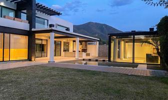 Foto de inmueble en Privada magnolia tulipan, Col. El Uro C.P. 64986, Monterrey