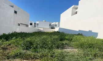 Foto de inmueble en Sin nombre de calle, Col. Huajuquito O los Cavazos C.P. 67300, Santiago