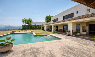 Foto de inmueble en , Col. Jardines Coloniales C.P. 66230, San Pedro Garza García