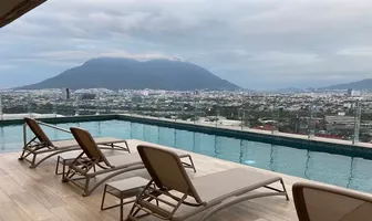 Foto de inmueble en Av. Félix U. Gómez sur #201, Col. Monterrey Centro C.P. 64000, Monterrey
