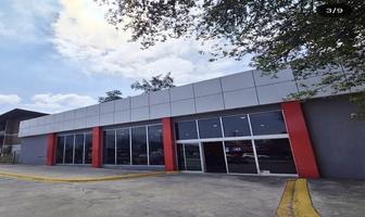 Foto de inmueble en Av Portal del Huajuco, Col. Pedregal de la Montaña C.P. 64985, Monterrey
