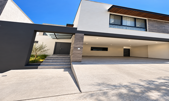Foto de inmueble en , Col. Puerta de Hierro C.P. 64349, Monterrey