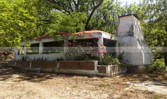 Foto de inmueble en Sin nombre de calle, Col. Rayones C.P. 67650, Rayones