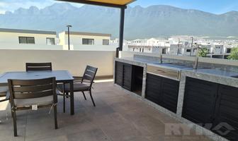Foto de inmueble en Casa de 3 Palntas con Amplia Estancia en Venta en Cumbres Dominio, Col. Residencial Santuario C.P. 66024, García