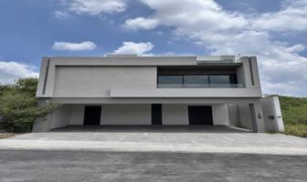 Foto de inmueble en P.º de las Parras, El Yerbaniz, 67300 Santiago, N.L., Col. San Juan C.P. 67300, Santiago