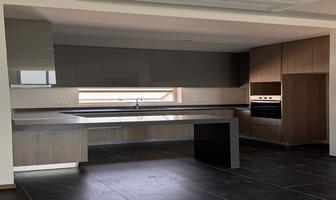 Foto de inmueble en Av Santa Barbara, Col. Santa María C.P. 64650, Monterrey